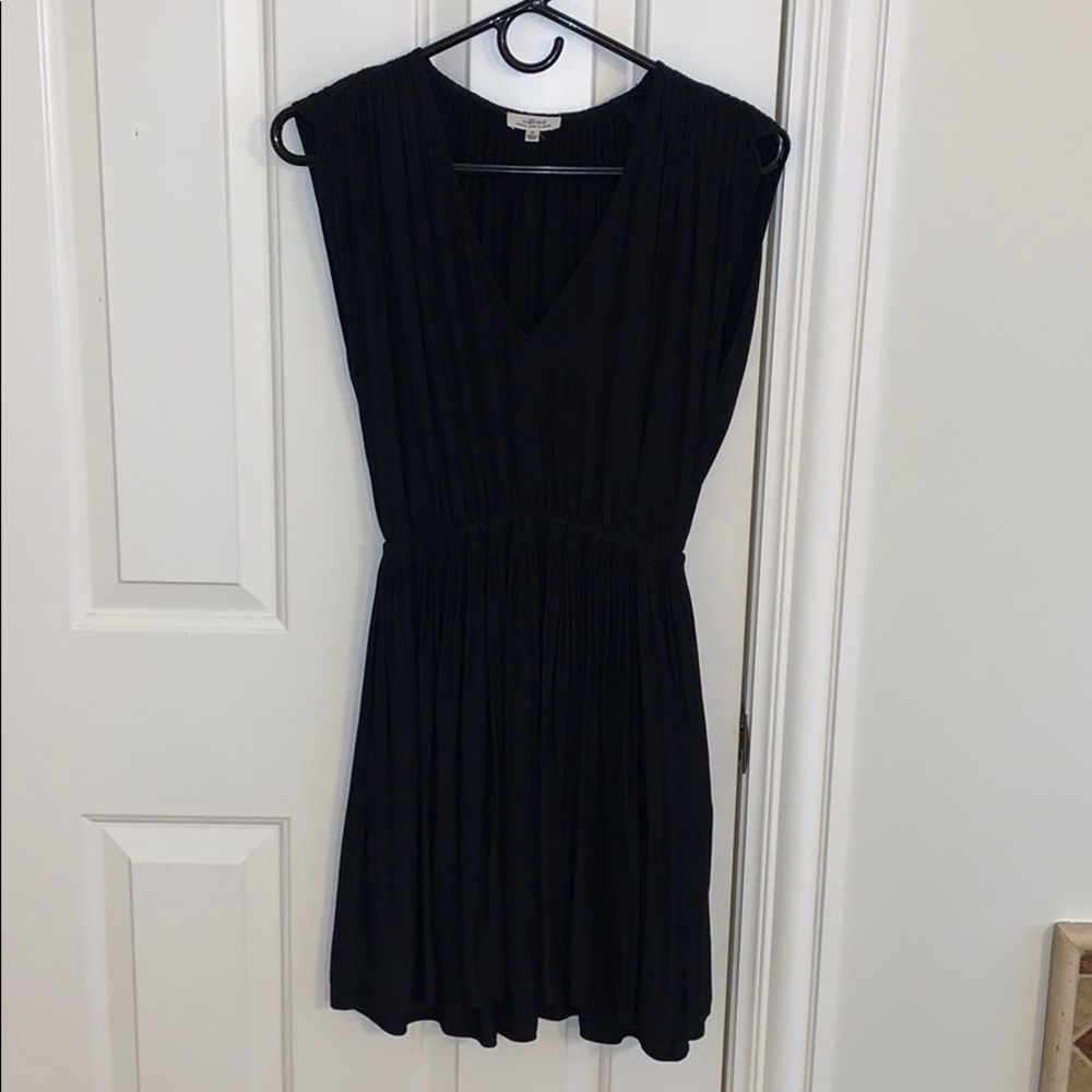 Aritzia Wilfred XS black dress like new
